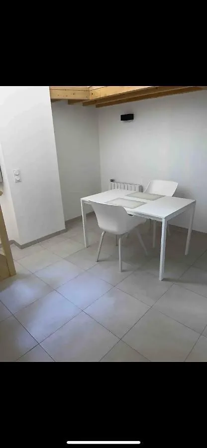 Апартаменты Loux Loux Лион Проживание в семье